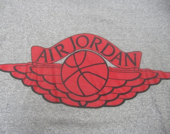 air jordan wings logo shirt