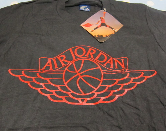 jordan wings logo shirt