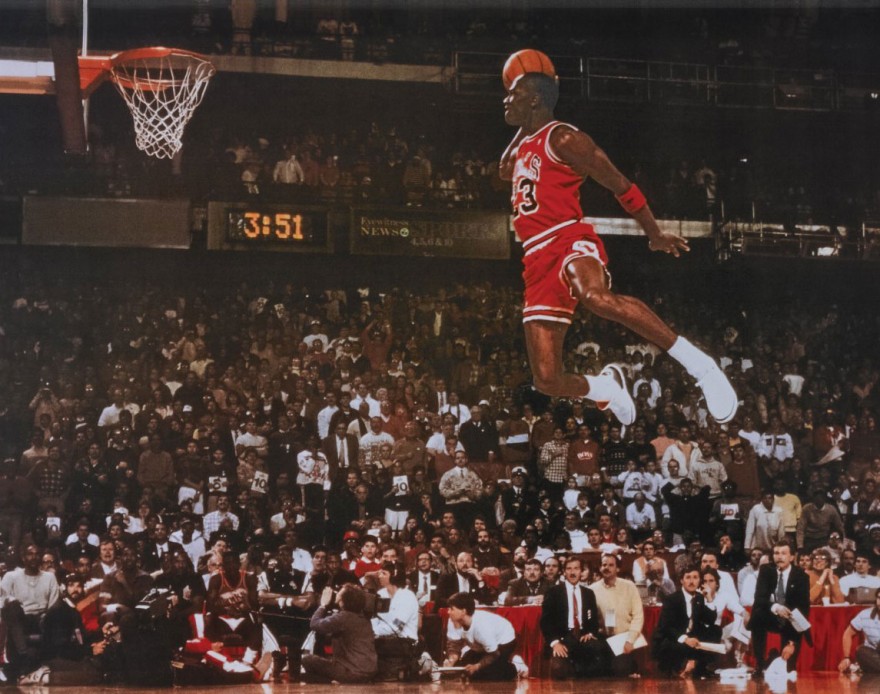 Michael Jordan Wins Slam Dunk Contest in Air Jordan 3 "White/Cement" 26