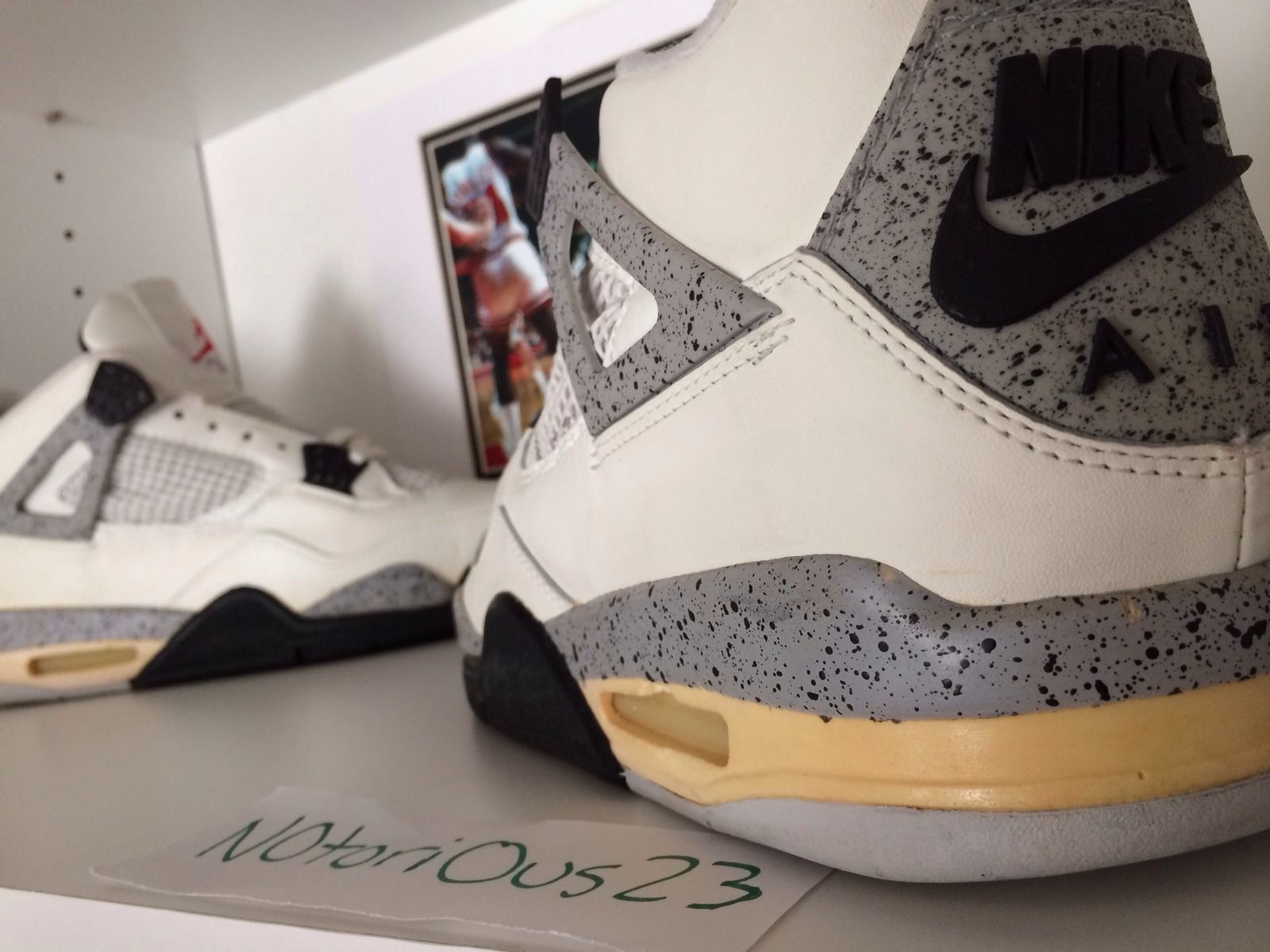 Air Jordan 4: 