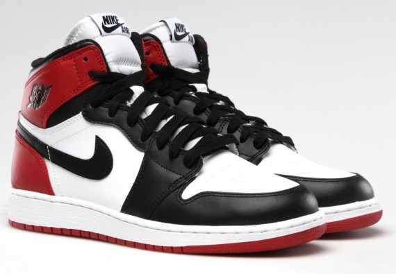 Air Jordan 1 Retro High OG: "Black Toe" - Releasing at Select Nike Outlets - Air Jordans