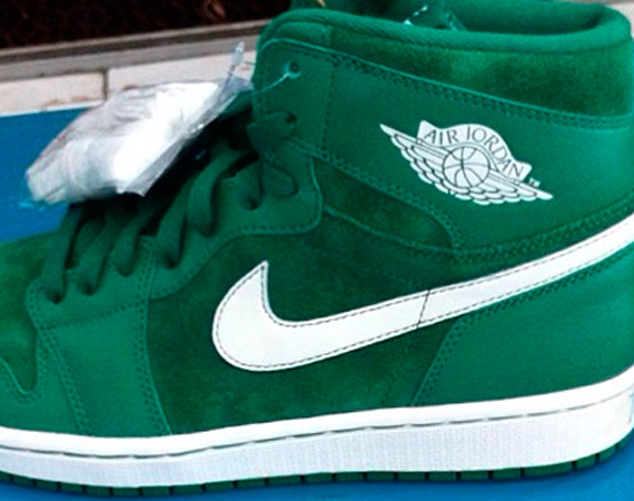 Jordan Retro High OG: Green - White - Air Jordans, Release Dates & More | JordansDaily.com