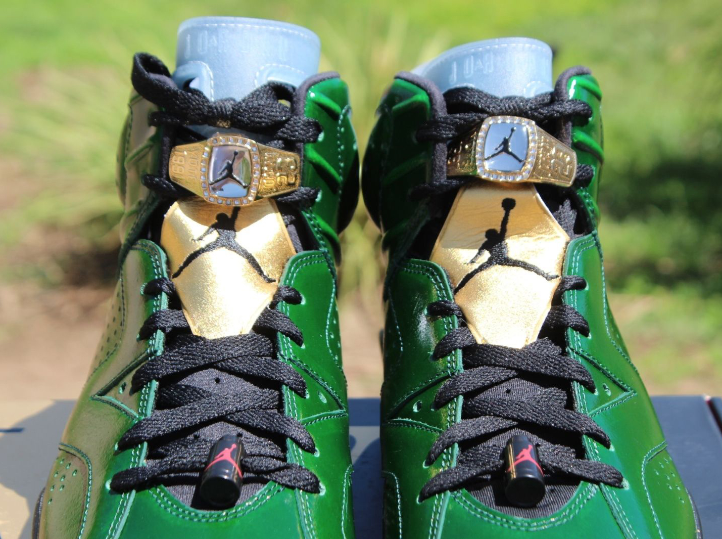 air-jordan-6-champagne-bottle-available-early-on-ebay-air