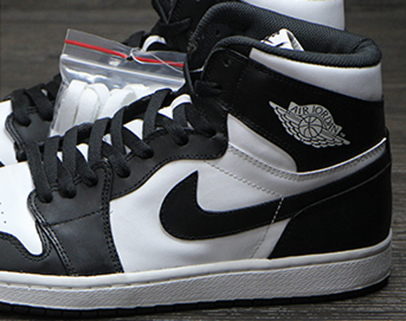 air jordan black and white high tops