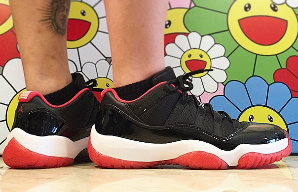jordan 11 low bred on feet