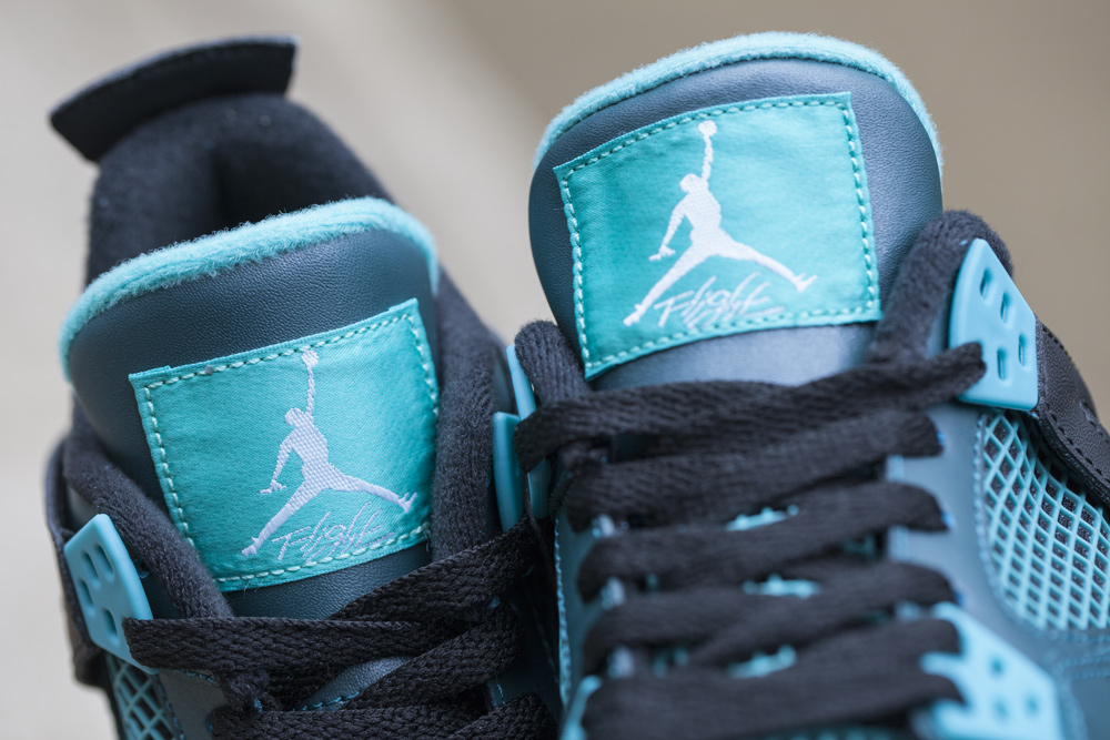retro 4 teal