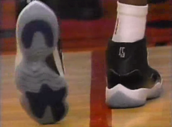 Flashback Friday: Michael Jordan Wears Air Jordan 11 Space Jam In