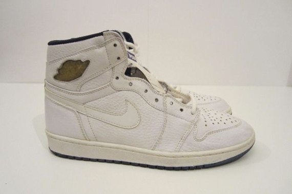 Air Jordan 1 Retro High - White - Navy 