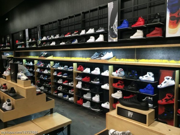 footaction sneaker store