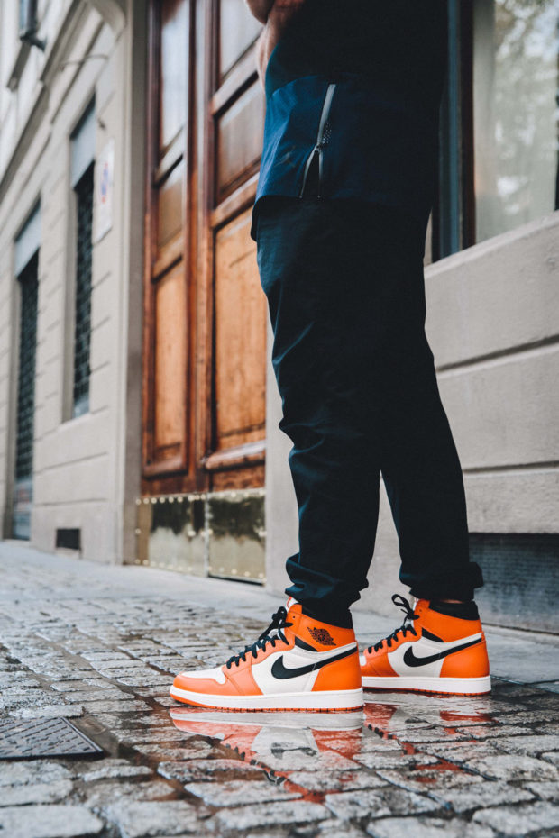 michael jordan shattered backboard shoes