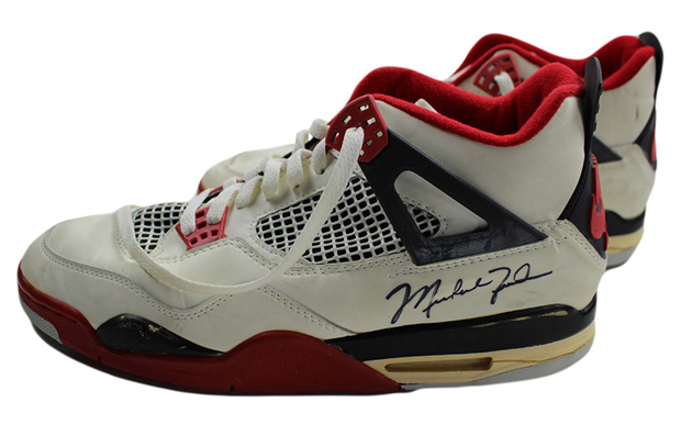 Jordan's Game Worn Air Jordan 4 "Fire Red" Up For Bids - Air Jordans, Release Dates & | JordansDaily.com
