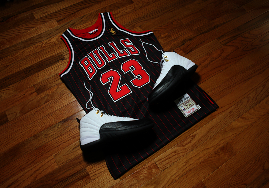 Mitchell & Ness Authentic Michael Jordan '96 Alternate Pinstripe