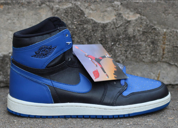 air jordan 1 yellow and black