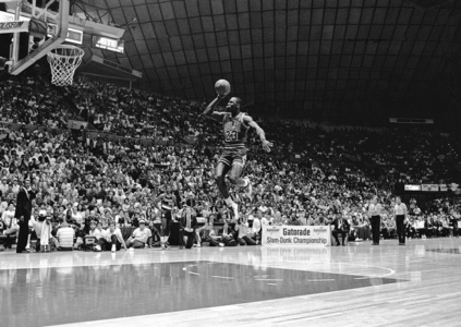 Michael Jordan Won His First Slam Dunk Contest 30 Years Ago Today - Air