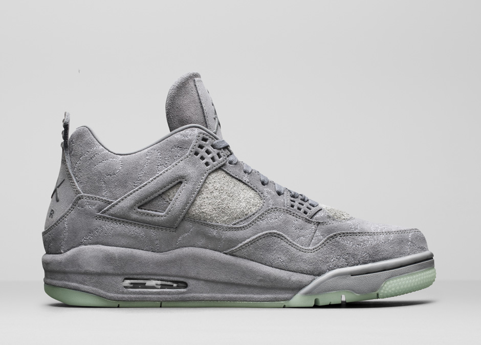 jordan 4 kaws цена