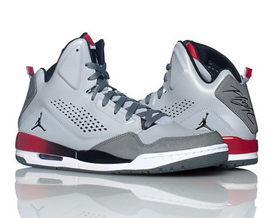 Jordan SC-3: Grey - Black - Red