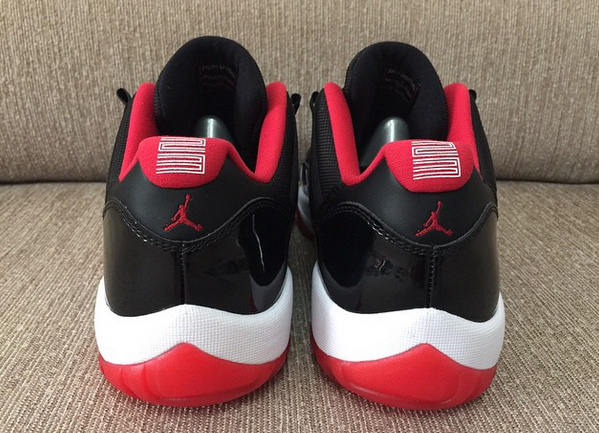 Air Jordan 11 Low 