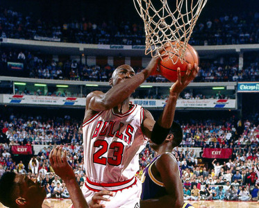 24 Years Ago Today Michael Jordan Did His Finals Hand Switch Layup ...