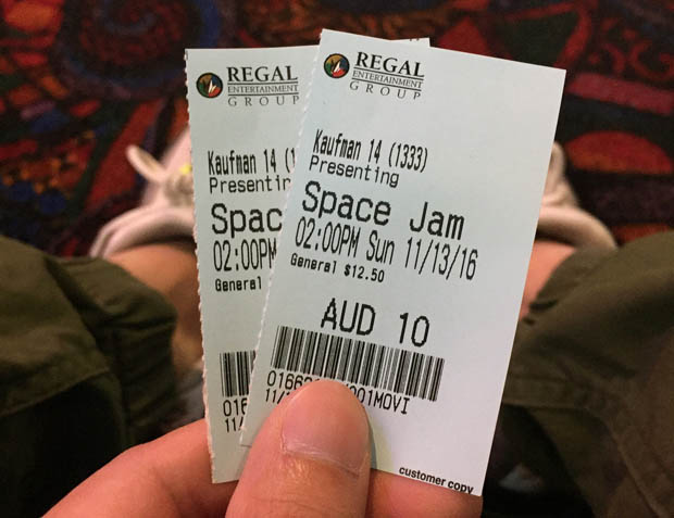 space-jam-returns-to-theaters-1